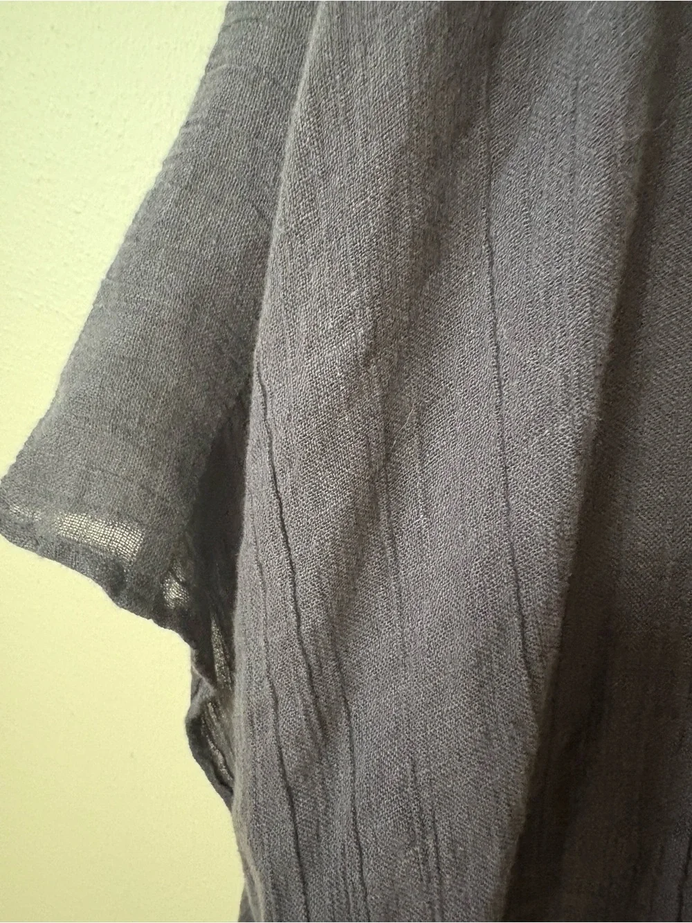 Nomad the Label French Linen Rhea Kimono - Picture 5 of 9